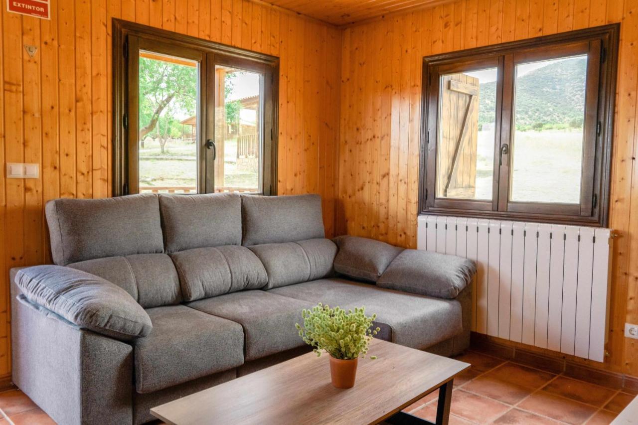 Aldea Los Odres - Cabanas De Madera De 1ª Con Piscina Privada Y Bbq En La Puerta 莫拉塔利亚 外观 照片