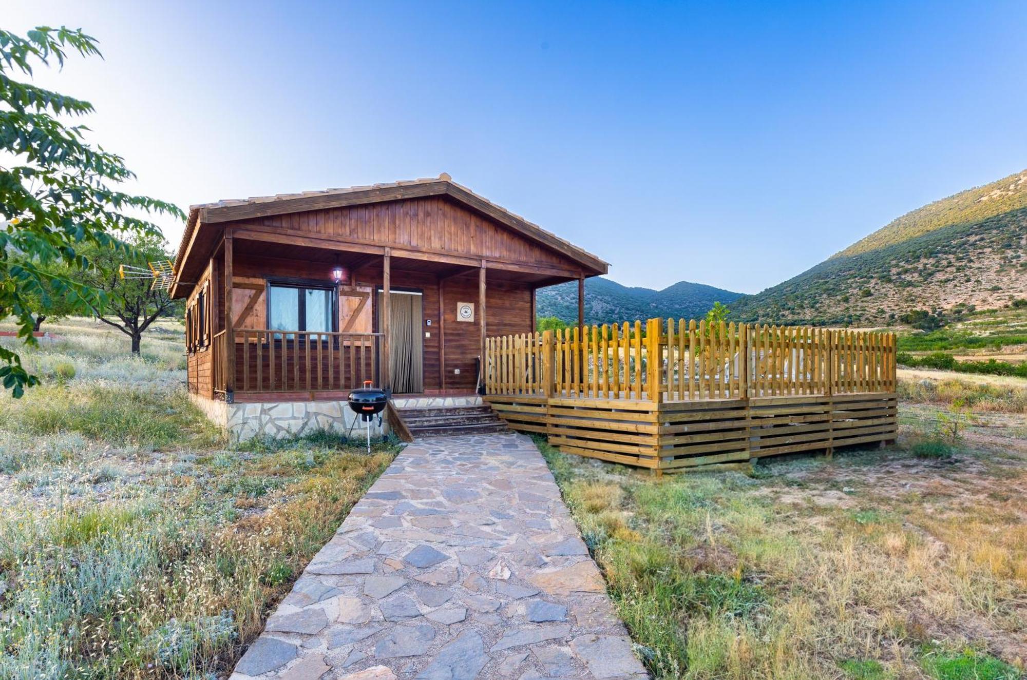 Aldea Los Odres - Cabanas De Madera De 1ª Con Piscina Privada Y Bbq En La Puerta 莫拉塔利亚 外观 照片