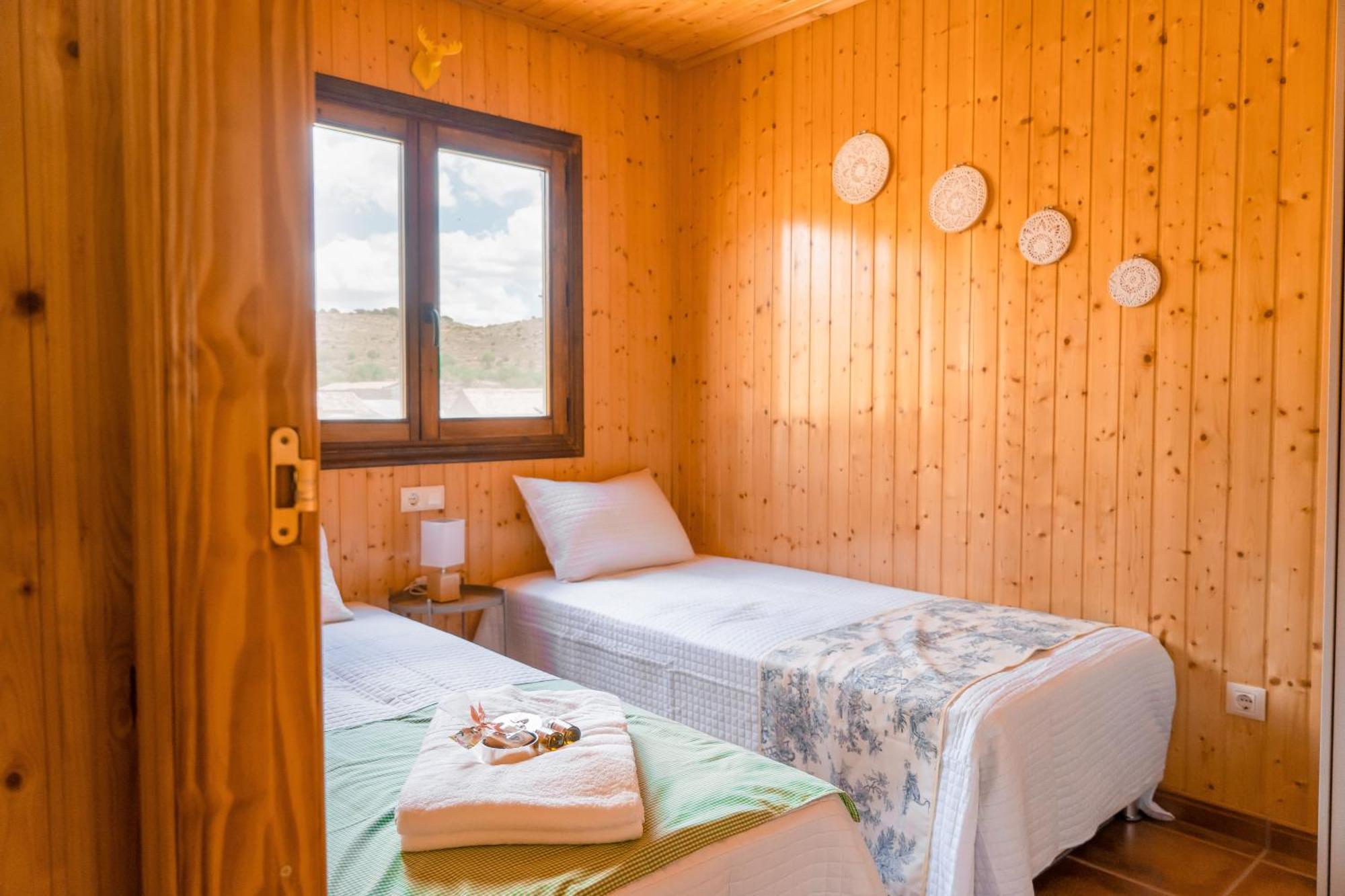 Aldea Los Odres - Cabanas De Madera De 1ª Con Piscina Privada Y Bbq En La Puerta 莫拉塔利亚 客房 照片